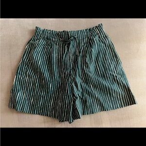 Marimekko Uniqlo paper bag shorts size M